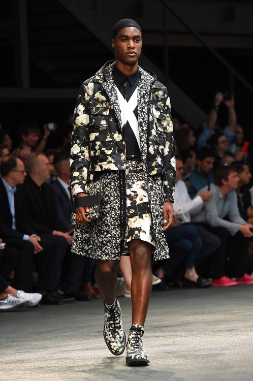 ジバンシィ バイ リカルド ティッシ (Givenchy by Riccardo Tisci) 2015年春夏ウィメンズ&メンズコレクション  - 写真81