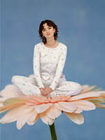 ジェラート ピケ24年春“淡いピンク”の桜ルームウェア、桜舞うニットカーデやふんわりブラウス｜写真3