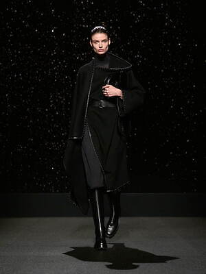 エルメス(HERMÈS) 2024-25年秋冬ウィメンズコレクション  - 写真49