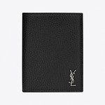 サンローランのウィメンズ＆メンズ財布、柔らかなラムスキンのミニ財布や“YSL”ロゴ入りカードケース｜写真10