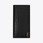 サンローランのウィメンズ＆メンズ財布、柔らかなラムスキンのミニ財布や“YSL”ロゴ入りカードケース｜写真11