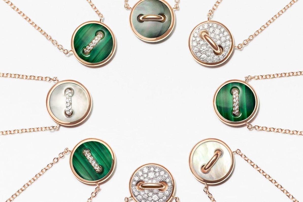 ポメラートお守りジュエリー「ポムポムドット」マラカイトやダイヤモンドをセットしたリバーシブル仕様で