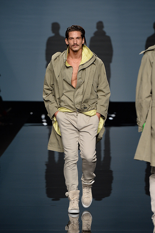 エルマンノ シェルヴィーノ(ERMANNO SCERVINO) 2015年春夏メンズコレクション  - 写真15