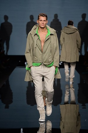 エルマンノ シェルヴィーノ(ERMANNO SCERVINO) 2015年春夏メンズコレクション  - 写真14