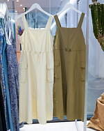 GU 24年春夏ウィメンズ＆メンズ、着回し力抜群ジャンパードレスやスウェットディテールの新Tシャツ｜写真3