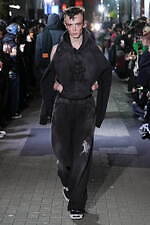 カミヤ 2024-25年秋冬メンズコレクション - 盲目的に過ぎ去る時間を見つめ直す｜写真5