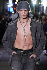 カミヤ 2024-25年秋冬メンズコレクション - 盲目的に過ぎ去る時間を見つめ直す｜写真16