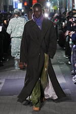 カミヤ 2024-25年秋冬メンズコレクション - 盲目的に過ぎ去る時間を見つめ直す｜写真25