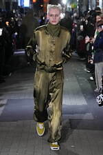 カミヤ 2024-25年秋冬メンズコレクション - 盲目的に過ぎ去る時間を見つめ直す｜写真29