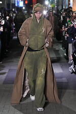 カミヤ 2024-25年秋冬メンズコレクション - 盲目的に過ぎ去る時間を見つめ直す｜写真33