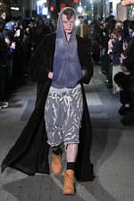 カミヤ 2024-25年秋冬メンズコレクション - 盲目的に過ぎ去る時間を見つめ直す｜写真67