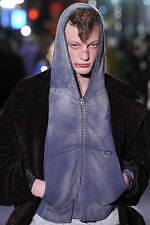 カミヤ 2024-25年秋冬メンズコレクション - 盲目的に過ぎ去る時間を見つめ直す｜写真68