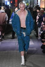 カミヤ 2024-25年秋冬メンズコレクション - 盲目的に過ぎ去る時間を見つめ直す｜写真76