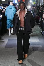 カミヤ 2024-25年秋冬メンズコレクション - 盲目的に過ぎ去る時間を見つめ直す｜写真78