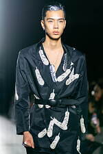 タナカ 2024年秋冬コレクション - 自由の翼を広げて｜写真13