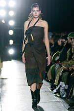 タナカ 2024年秋冬コレクション - 自由の翼を広げて｜写真25