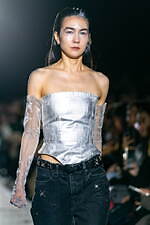 タナカ 2024年秋冬コレクション - 自由の翼を広げて｜写真31