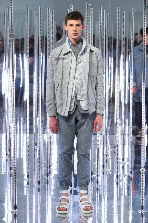 sacai 2015年春夏メンズコレクション - プリントやレイヤリングで魅せるオーバーレイ | 写真