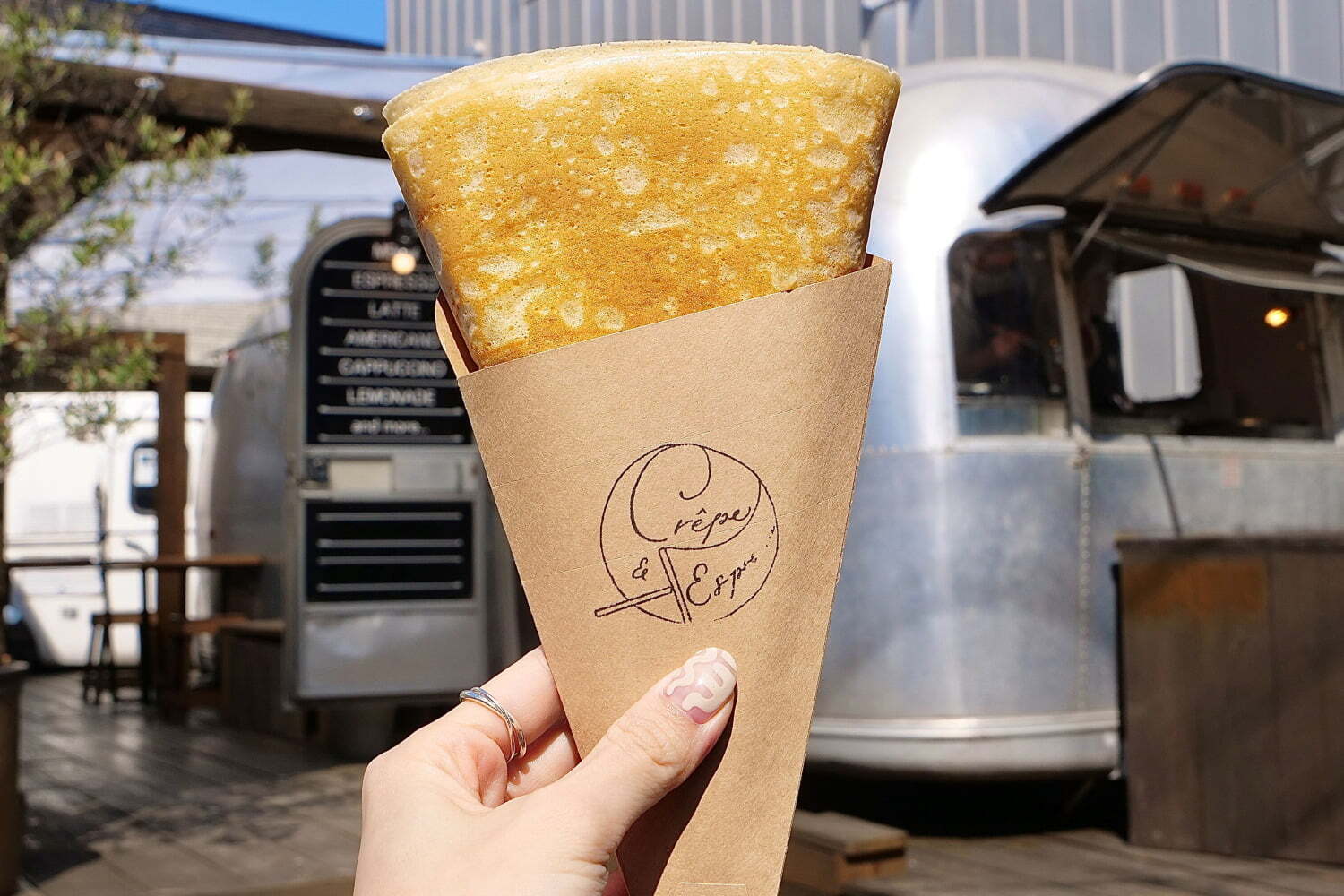 「クレープとエスプレッソと」