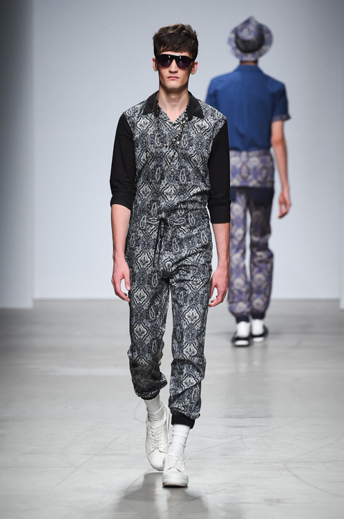 ミハラ ヤスヒロ 2015年春夏<span>コレクション</span> - 写真3