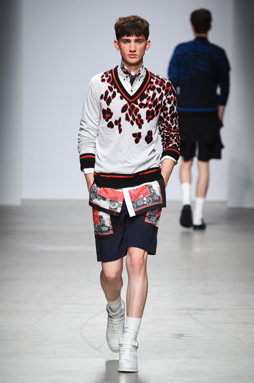 ミハラ ヤスヒロ 2015年春夏<span>コレクション</span> - 写真22