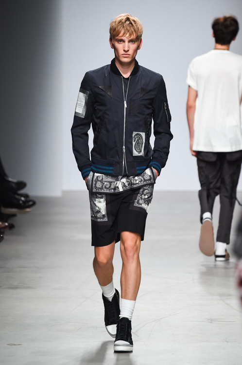 ミハラ ヤスヒロ 2015年春夏<span>コレクション</span> - 写真25