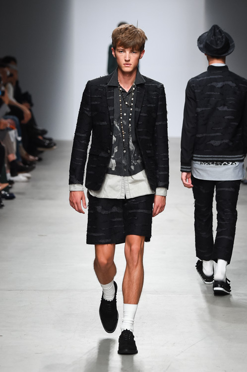 ミハラ ヤスヒロ 2015年春夏<span>コレクション</span> - 写真32