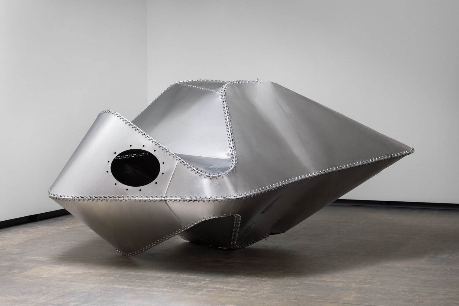 《月面構造物(飛び移り試験用実大モックアップ/滞在モジュール)》
東京大学大学院 新領域創成科学研究科 佐藤淳研究室 写真:稲口俊太