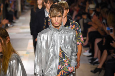 ワイスリー 2015年春夏 ウィメンズ&メンズ コレクション