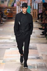 Y-3 2015年春夏コレクション - サーフ×パンク、スポーティーな革命の日｜写真2