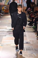 Y-3 2015年春夏コレクション - サーフ×パンク、スポーティーな革命の日｜写真5