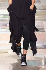 Y-3 2015年春夏コレクション - サーフ×パンク、スポーティーな革命の日｜写真12