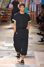 Y-3 2015年春夏コレクション - サーフ×パンク、スポーティーな革命の日｜写真16