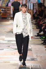 Y-3 2015年春夏コレクション - サーフ×パンク、スポーティーな革命の日｜写真20