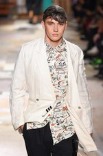 Y-3 2015年春夏コレクション - サーフ×パンク、スポーティーな革命の日｜写真21