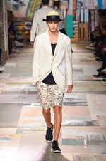 Y-3 2015年春夏コレクション - サーフ×パンク、スポーティーな革命の日｜写真24