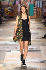 Y-3 2015年春夏コレクション - サーフ×パンク、スポーティーな革命の日｜写真58