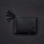 ウォレット・コム デ ギャルソン、オールブラックの“マルチストラップ”財布など｜写真6