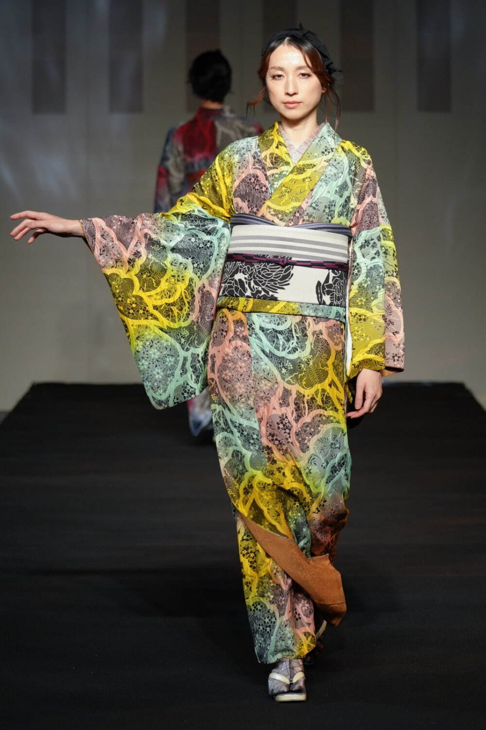ジョウタロウ サイトウ 25-26年秋冬コレクション、ダークな世界