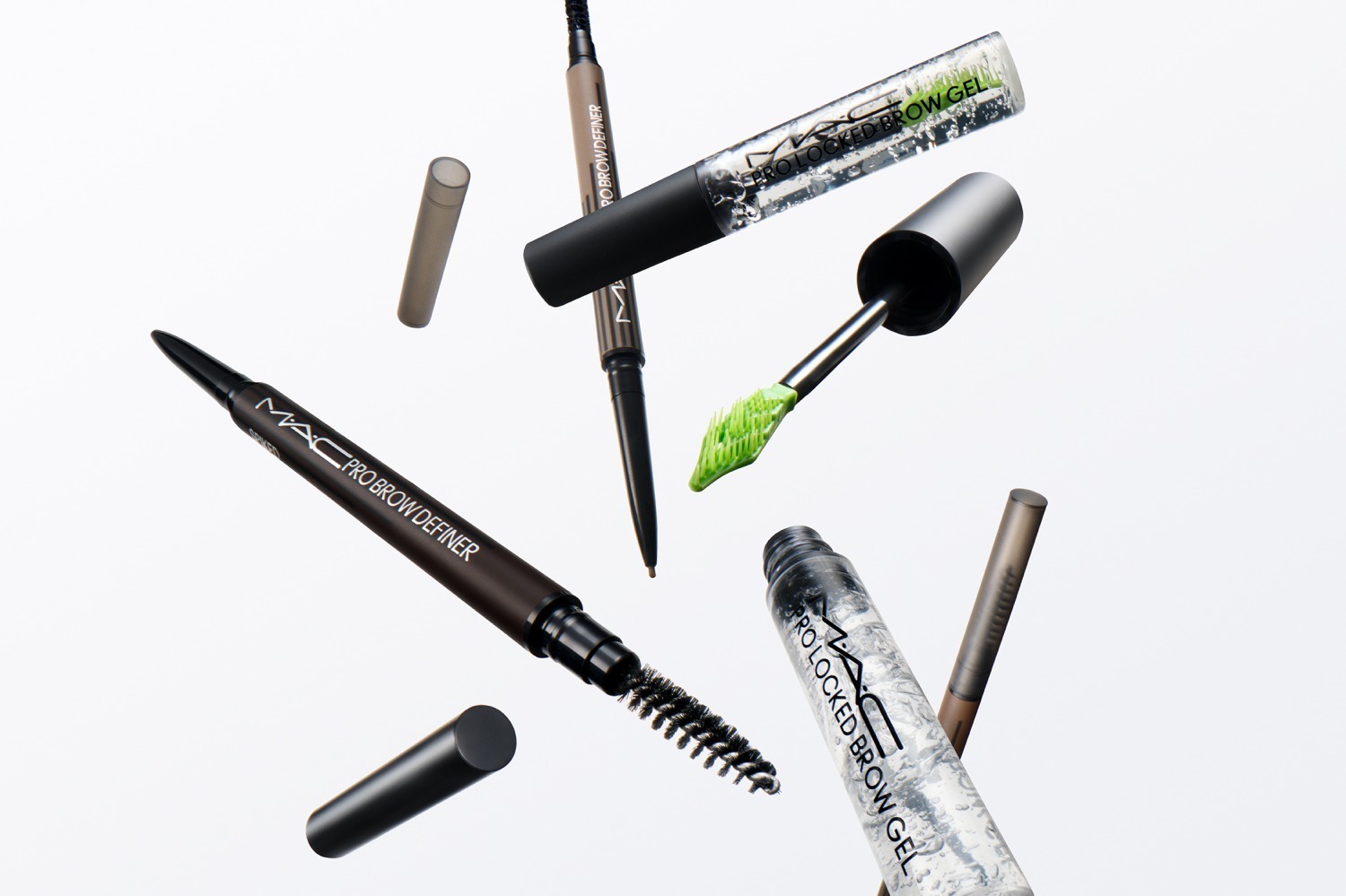 M·A·Cの24年夏コスメ“極細1mmチップ”でリアルな毛流れを描くアイブロウ、全14色展開で