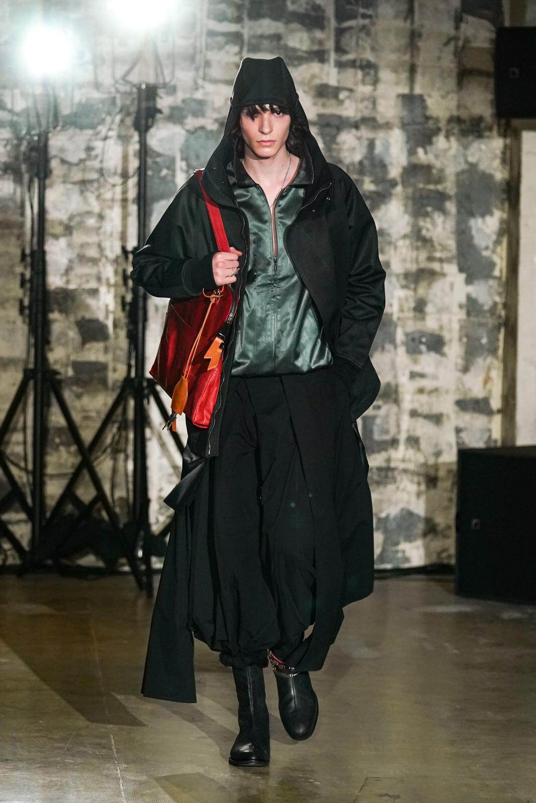 ヴィルドホワイレン(WILDFRÄULEIN) 2024-25年秋冬ウィメンズ&メンズコレクション  - 写真4