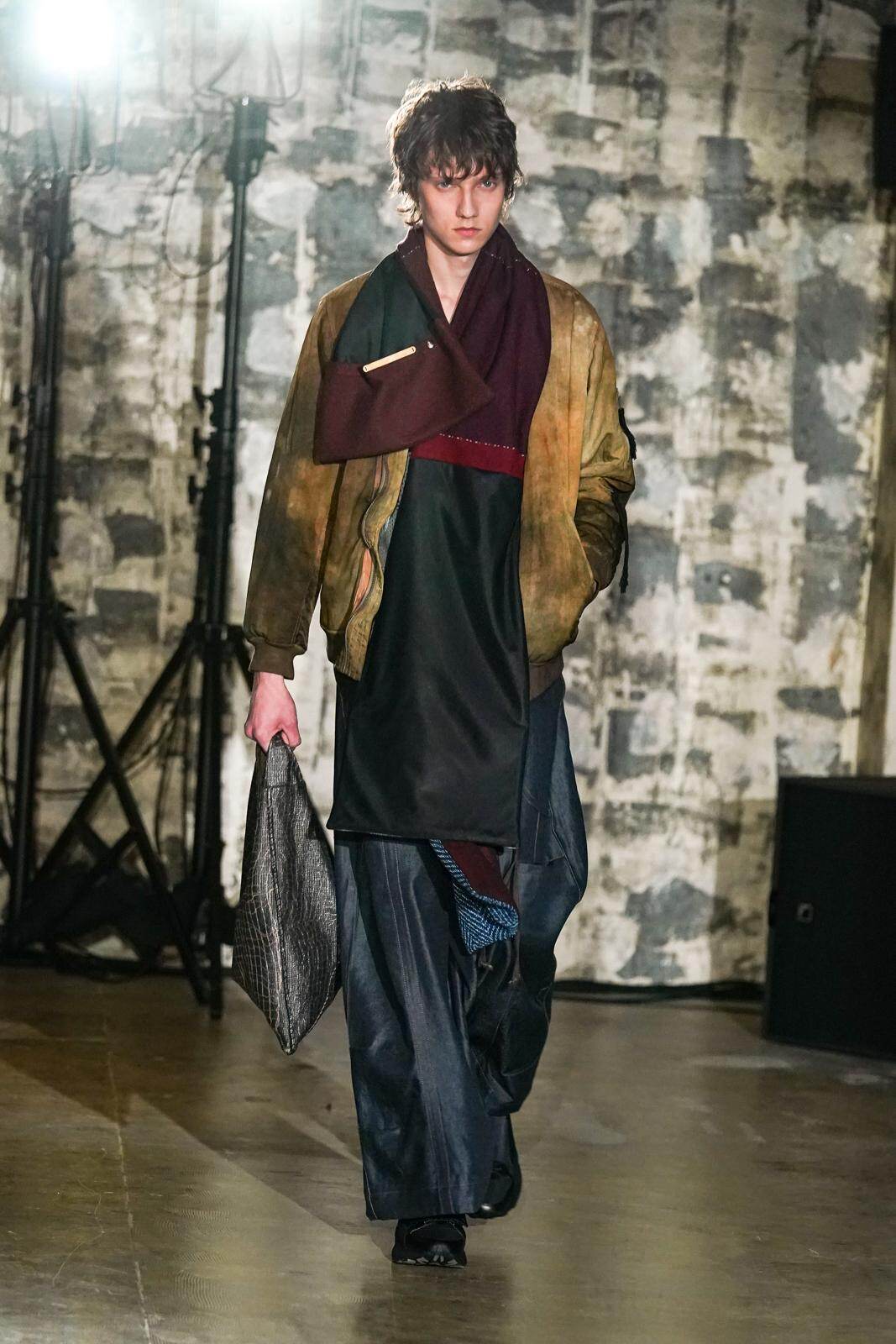 ヴィルドホワイレン(WILDFRÄULEIN) 2024-25年秋冬ウィメンズ&メンズコレクション  - 写真33