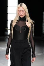 カナコ サカイ 2024年秋冬コレクション - “自ら選び取る”という意志｜写真2