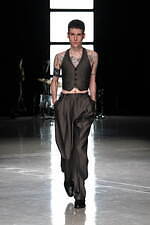 カナコ サカイ 2024年秋冬コレクション - “自ら選び取る”という意志｜写真17