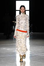 カナコ サカイ 2024年秋冬コレクション - “自ら選び取る”という意志｜写真20