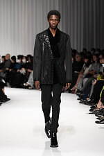 タエ アシダ 2024-25年秋冬コレクション - 軽やかに旅立つ｜写真64