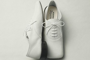 レペット×ジャックムス“スクエアトゥ”の「ジジ」シューズ、トゥモローランド 渋谷本店など限定で