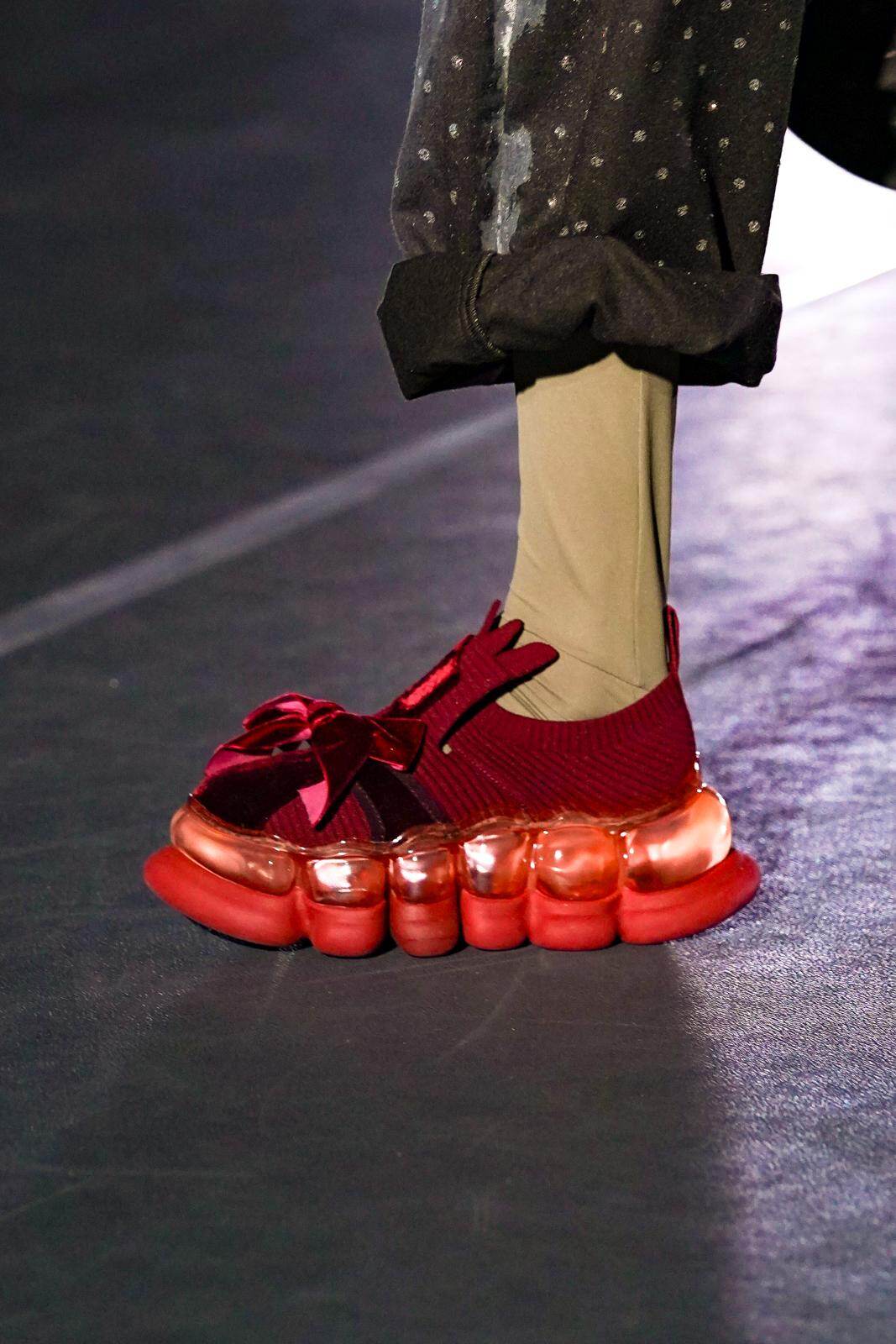 ミキオサカベ(MIKIO SAKABE) 2024-25年秋冬ウィメンズコレクション  - 写真30