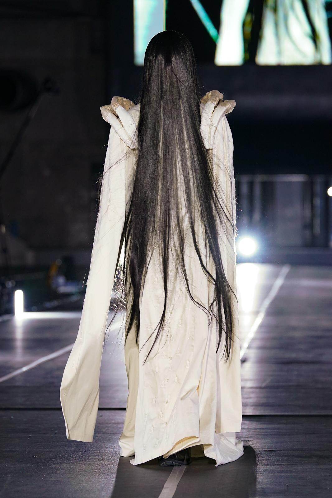 ミキオサカベ(MIKIO SAKABE) 2024-25年秋冬ウィメンズコレクション  - 写真59