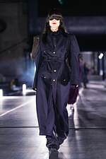 ミキオサカベ 2024-25年秋冬コレクション - 装飾的なファッションで紡ぐ物語｜写真46